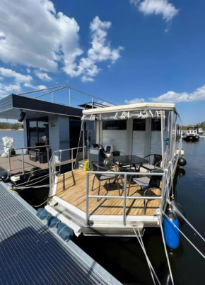 Hausboot Fine